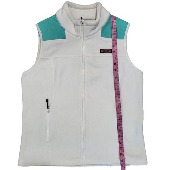Vineyard Vines Fleece-Vest 
Sized Large

Vineyard Vines - Picture 7 of 9